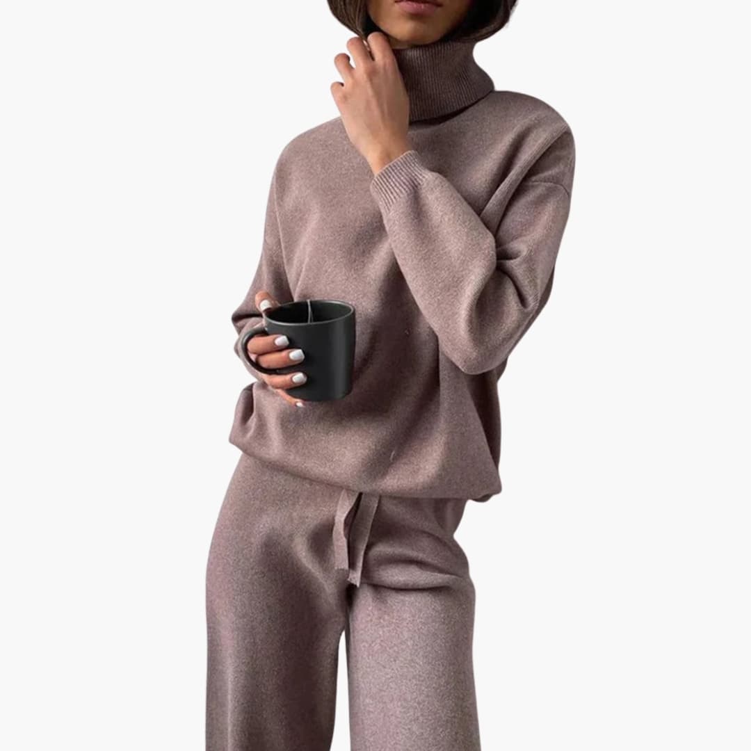 Ensemble femme deux pièces avec col montant