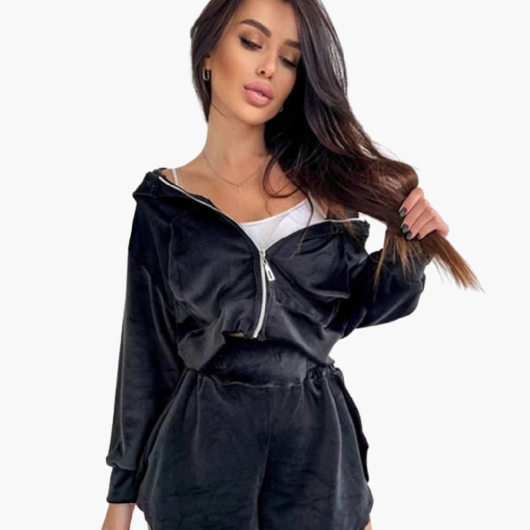 Completo donna felpa corta con cappuccio e pantaloncini con chiusura lampo e vita elastica