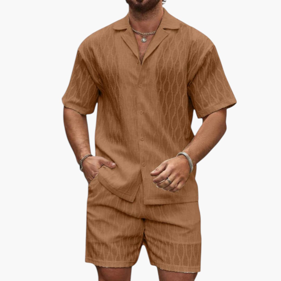 Men's two-piece set with elastic shorts