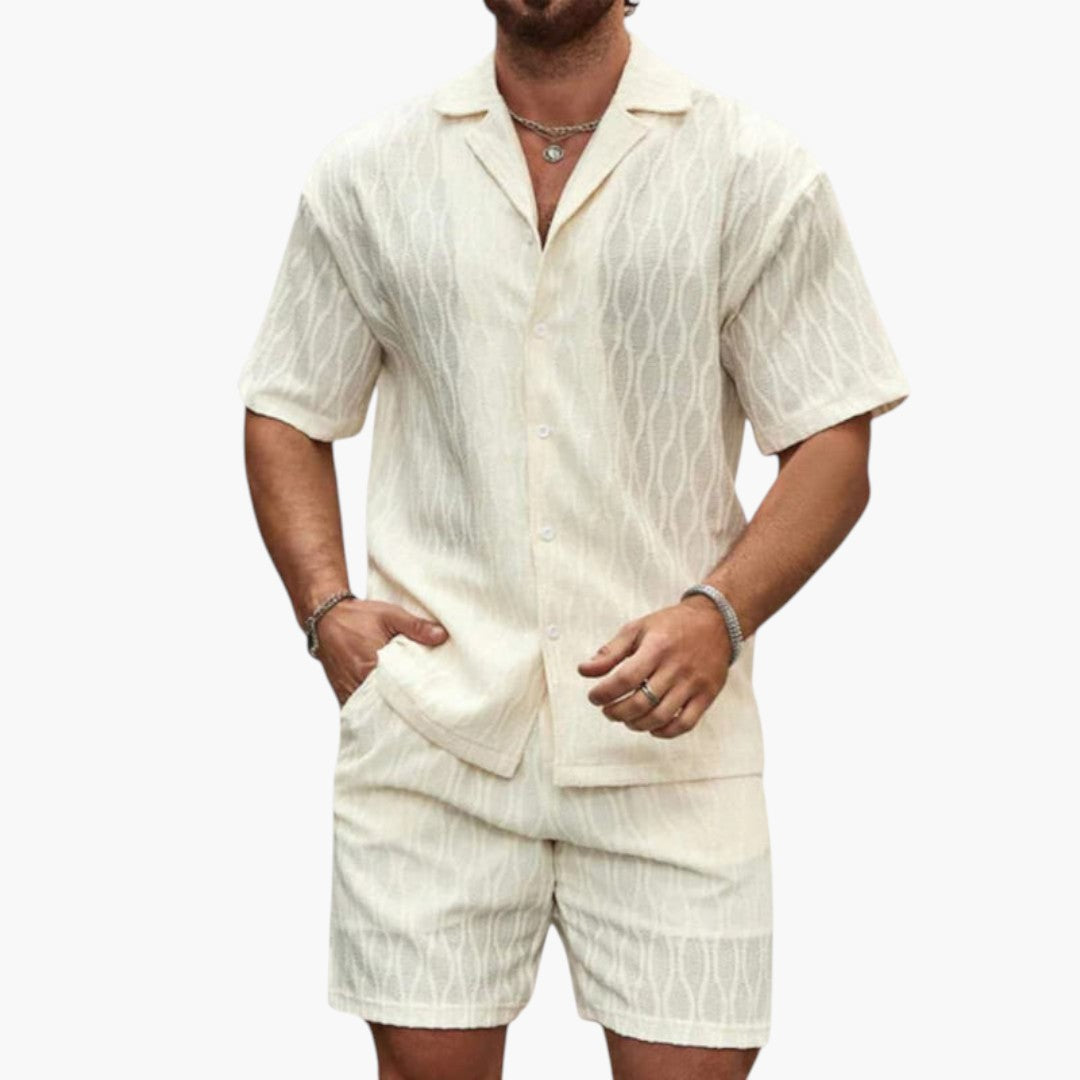 Men's two-piece set with elastic shorts