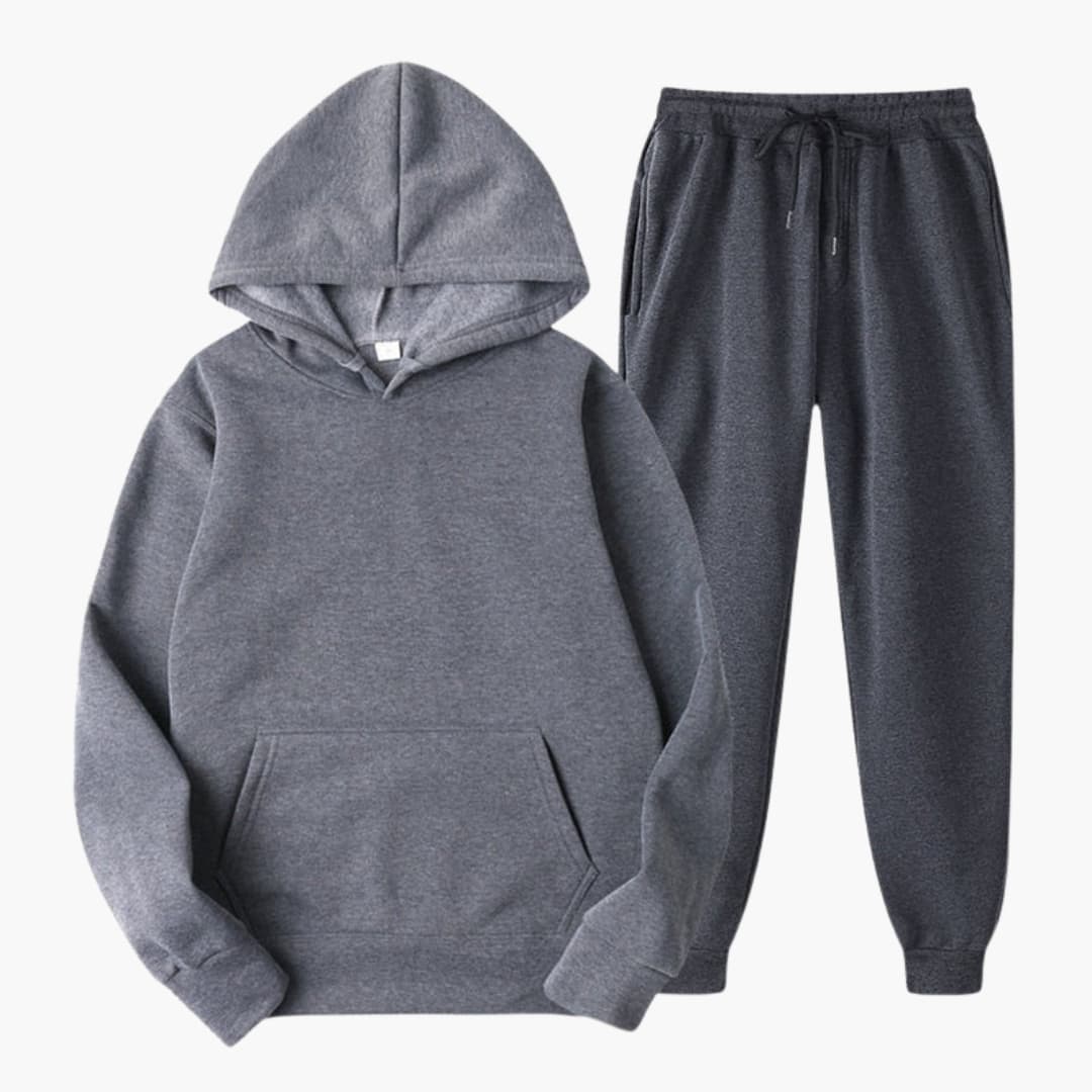 Women's jogging set with elastic waistband and long sleeves