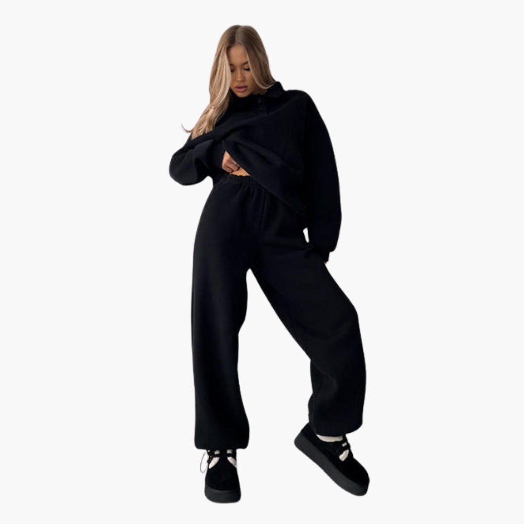 Completo in pile donna con maglia a collo alto polo e pantaloni larghi