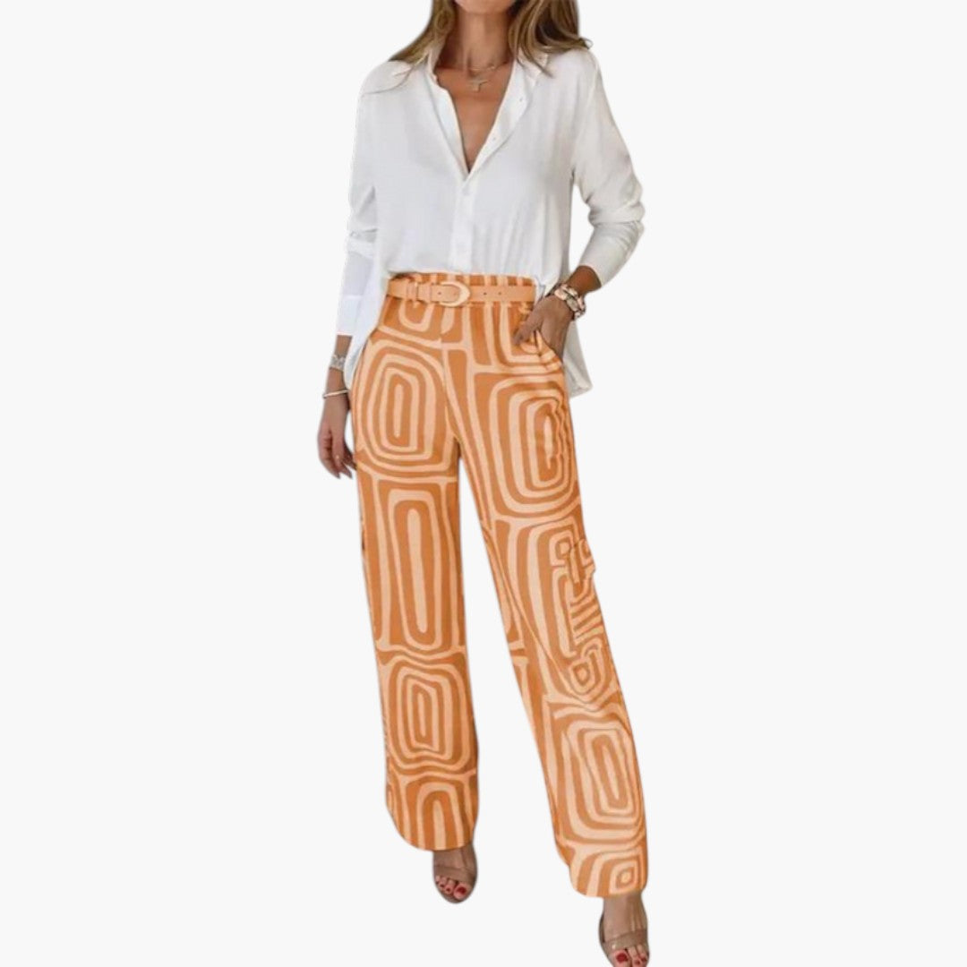 Damenensemble mit Bluse und Hose