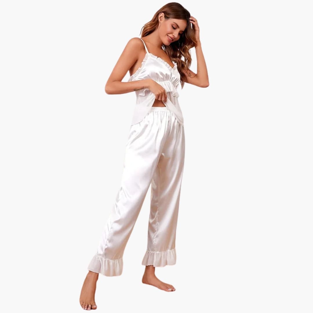 Ensemble pyjama femme en satin à volants avec caraco et pantalon court