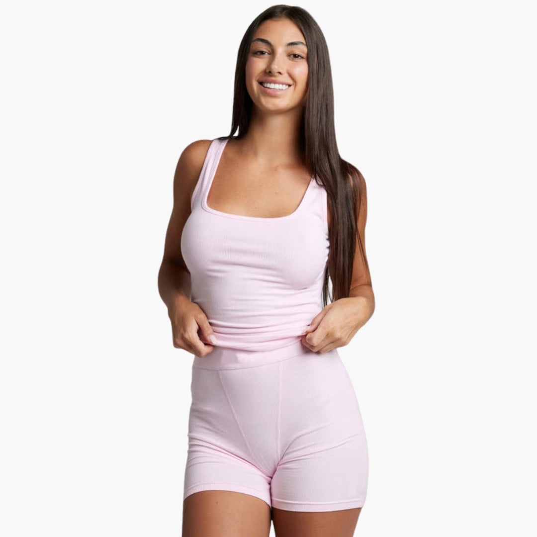 Women's loose fit sports set with elastic waistband