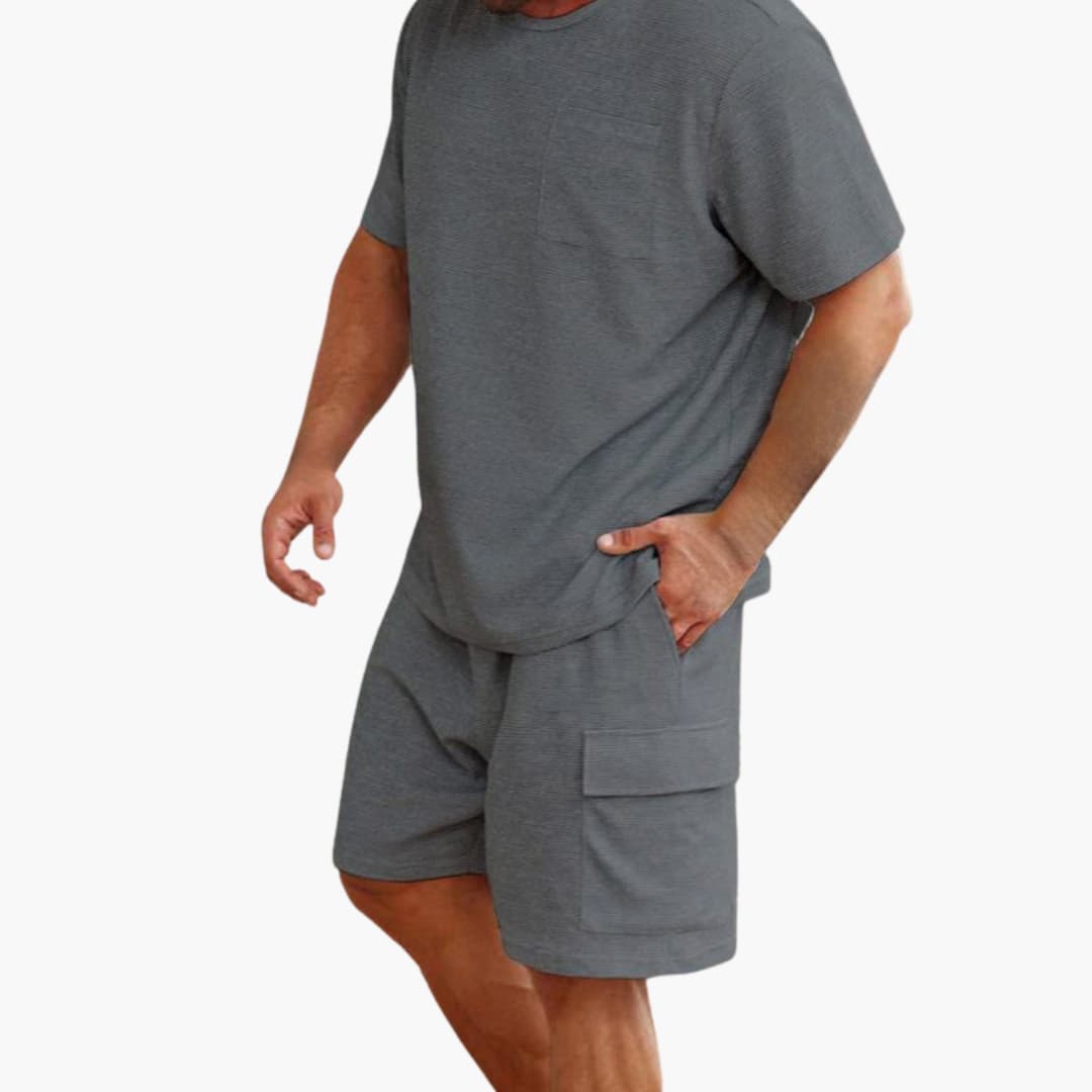 Ensemble sportswear homme avec col rond et poches cargo