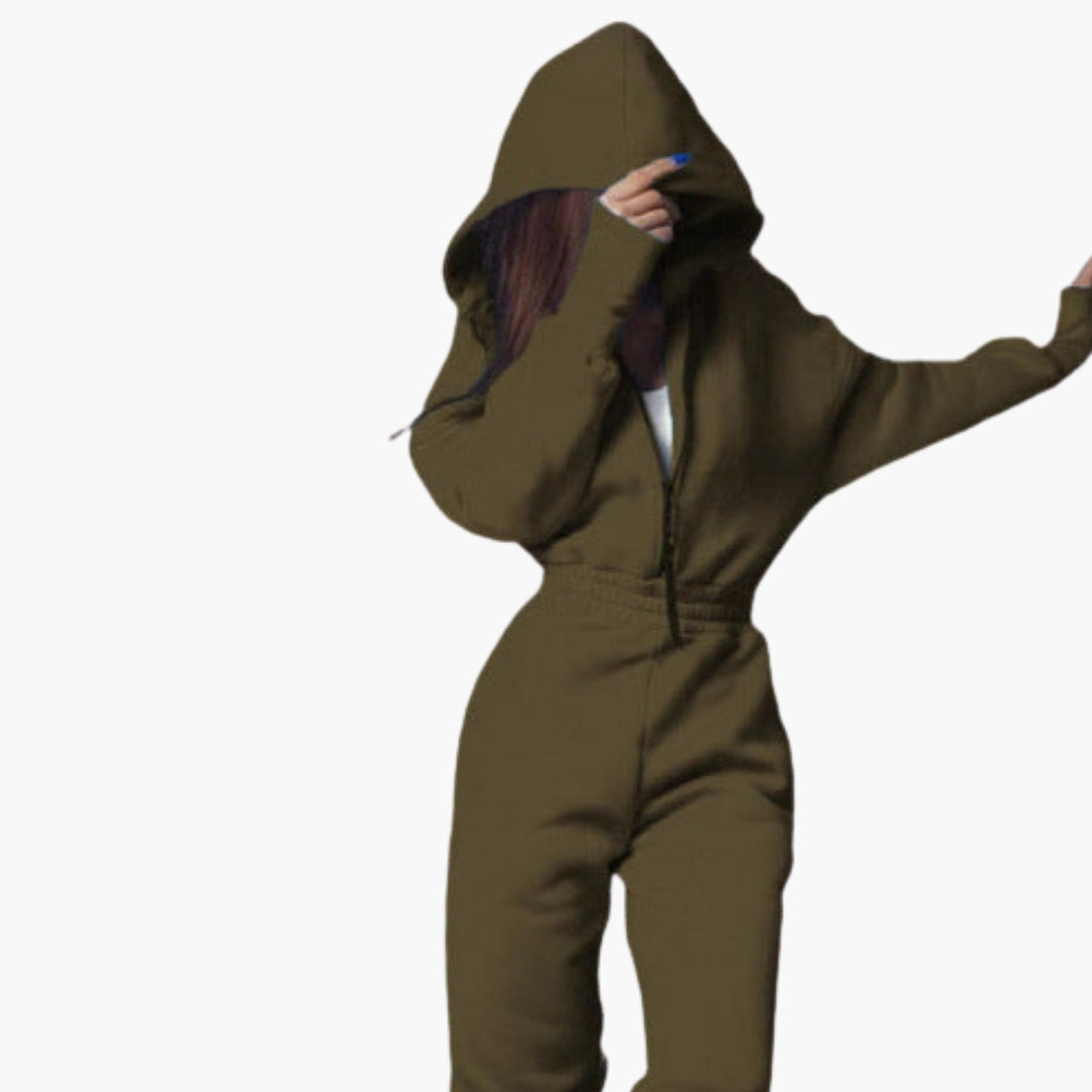Women's zip-up hoodie set with side pockets