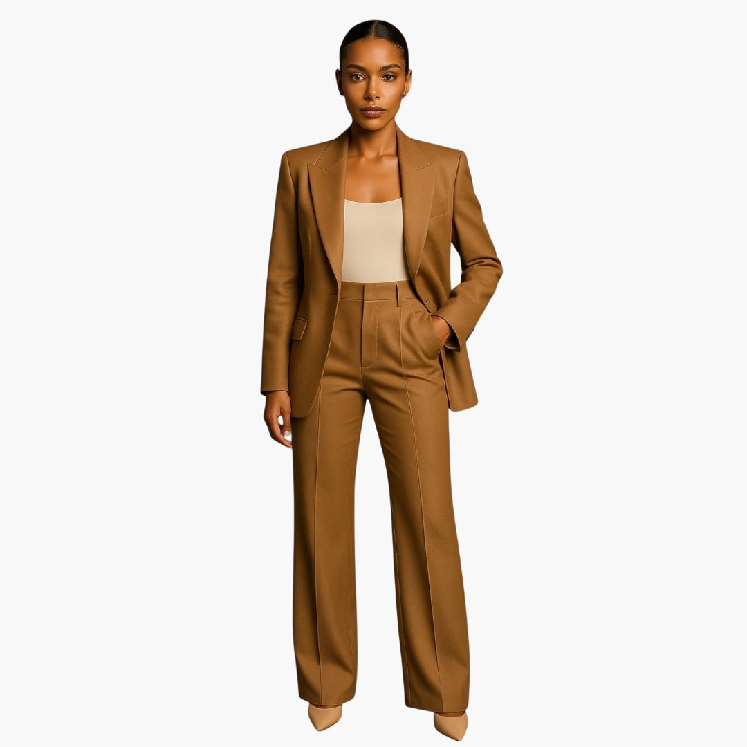 Ensemble femme avec veste et pantalon à jambe large