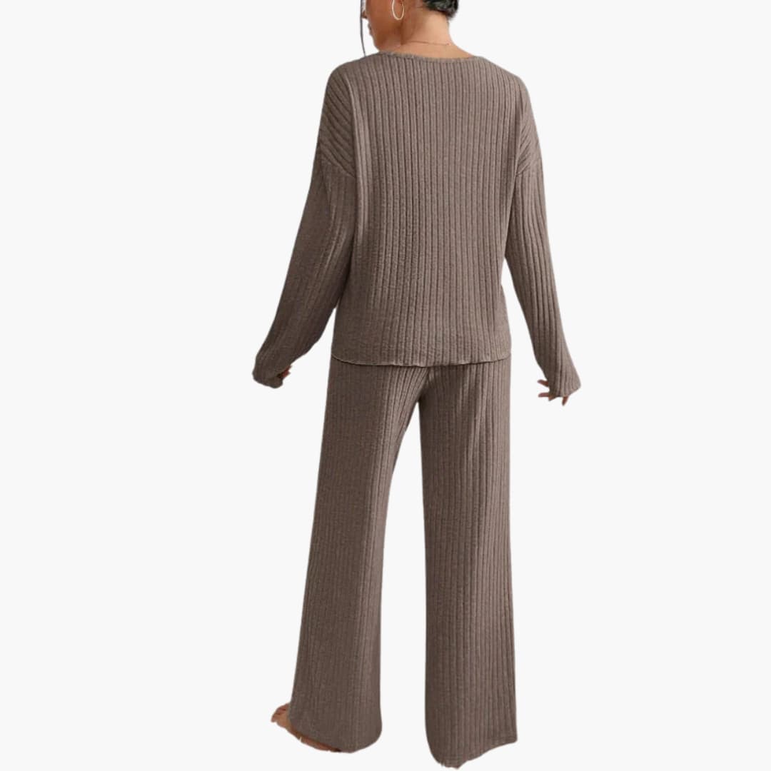 Ensemble tricoté côtelé deux pièces pour femme avec haut à col en V et pantalon à jambes larges