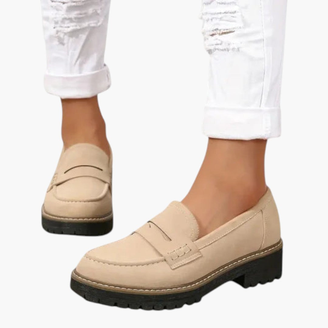 Dame mokkasiner i ruskind med skridsikker sål og slip-on design