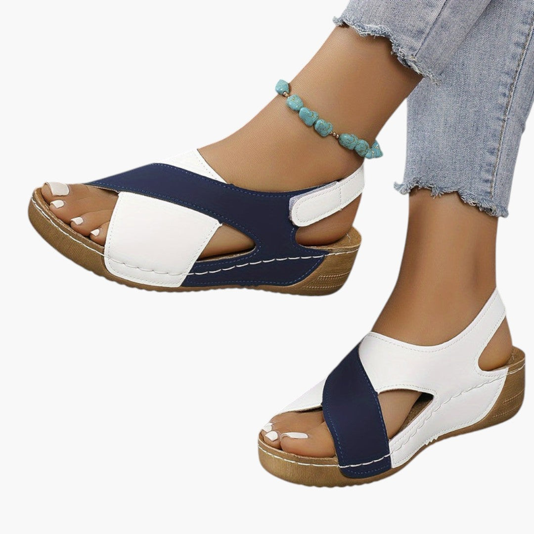 Dame sandaler med justerbare remme og polstret sål