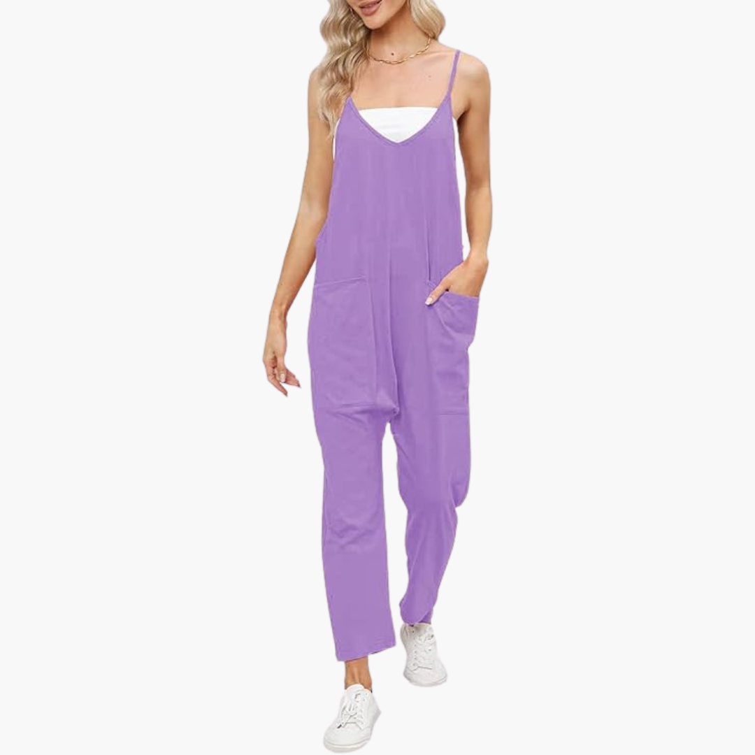Women's jumpsuit with adjustable straps and wide legs