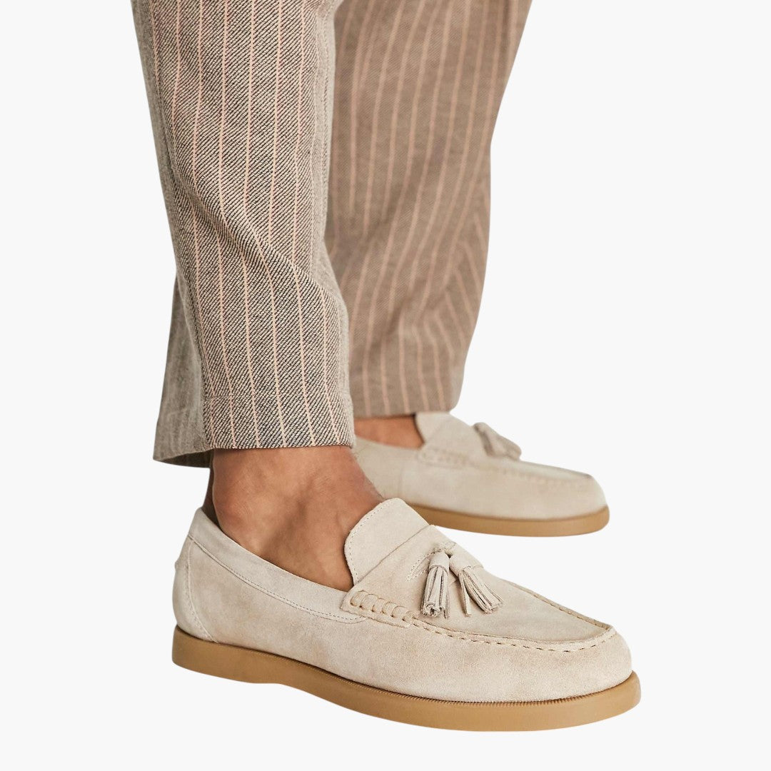 Mocasines para hombre con parte superior de ante y suela plana