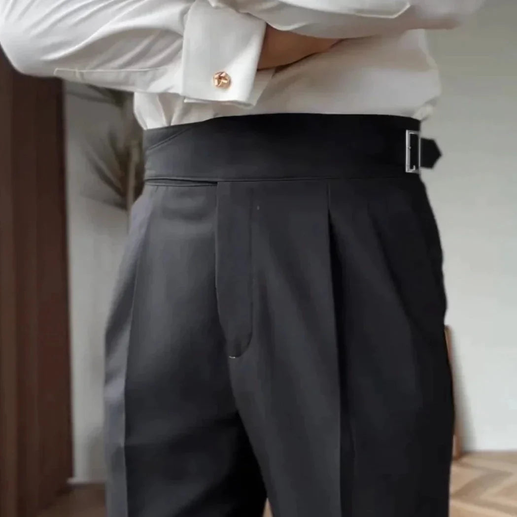 Pantalon homme taille haute | coupe soignée avec fermeture à boucle réglable