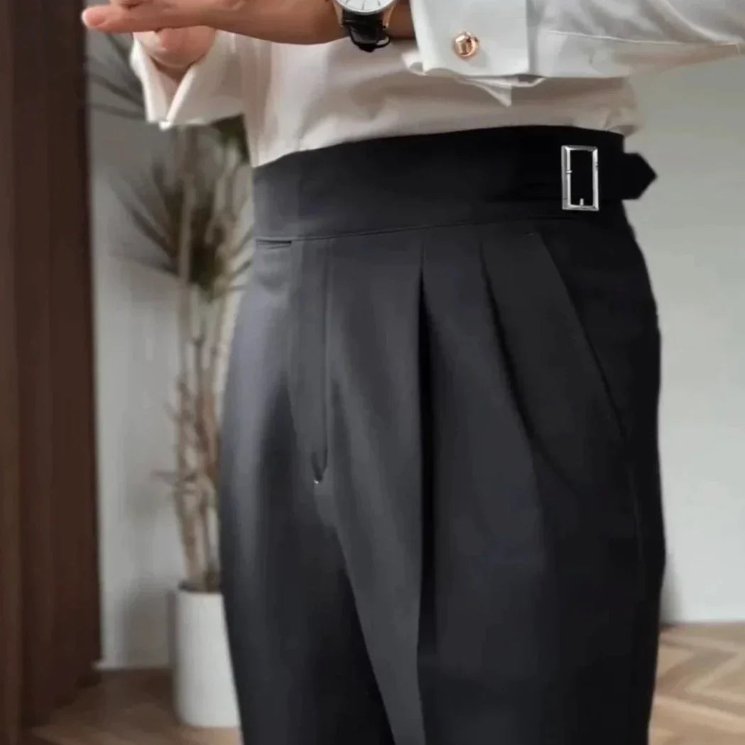 Pantalon homme taille haute | coupe soignée avec fermeture à boucle réglable
