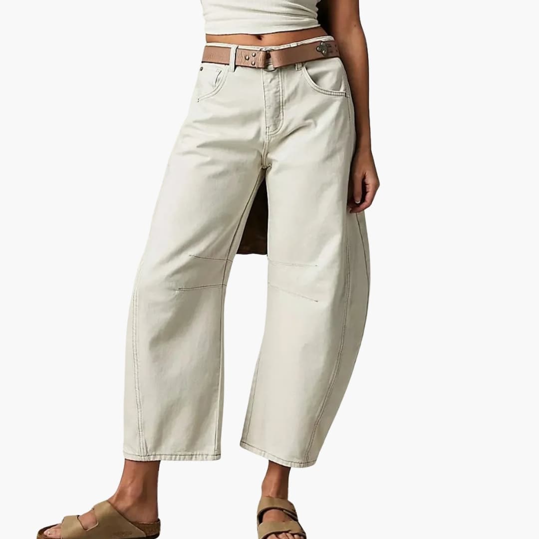 Jean femme large avec coutures avant et ourlet droit