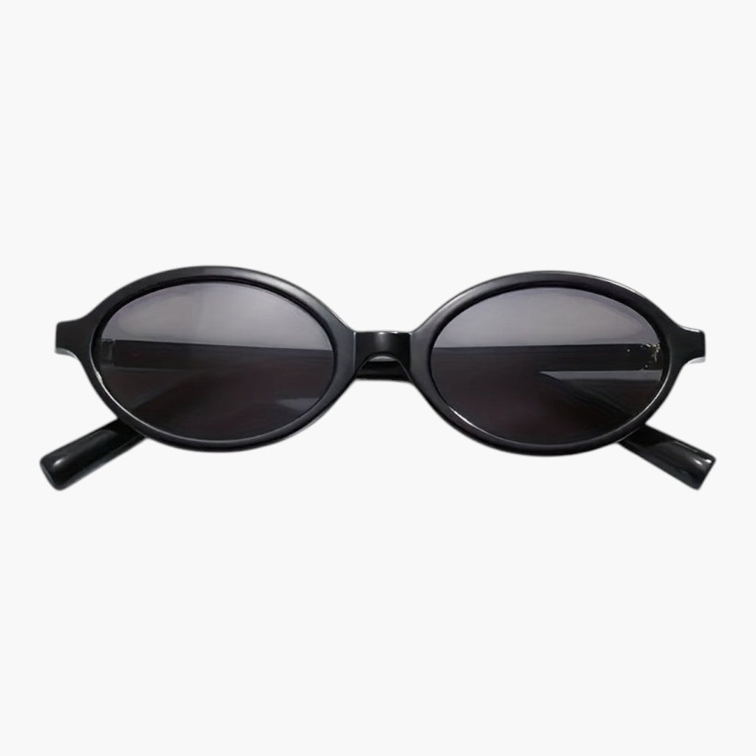 Lunettes de soleil femmes avec forme ovale et verres teintés