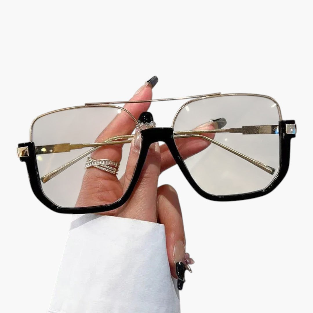 Lunettes de soleil femmes avec verres carrés et barre métallique