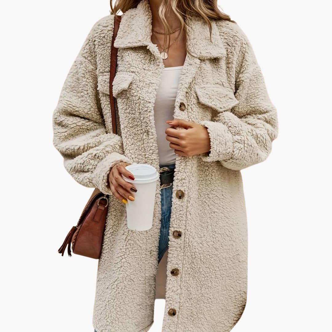 Manteau femme peluche oversize avec boutons devant