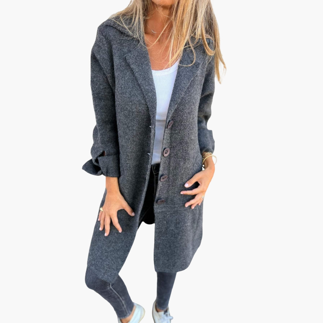 Women's long coat with lapel collar and button closure