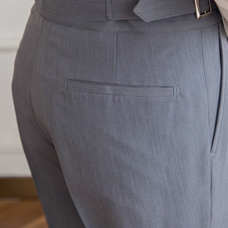 Pantalon homme taille haute | coupe soignée avec fermeture à boucle réglable
