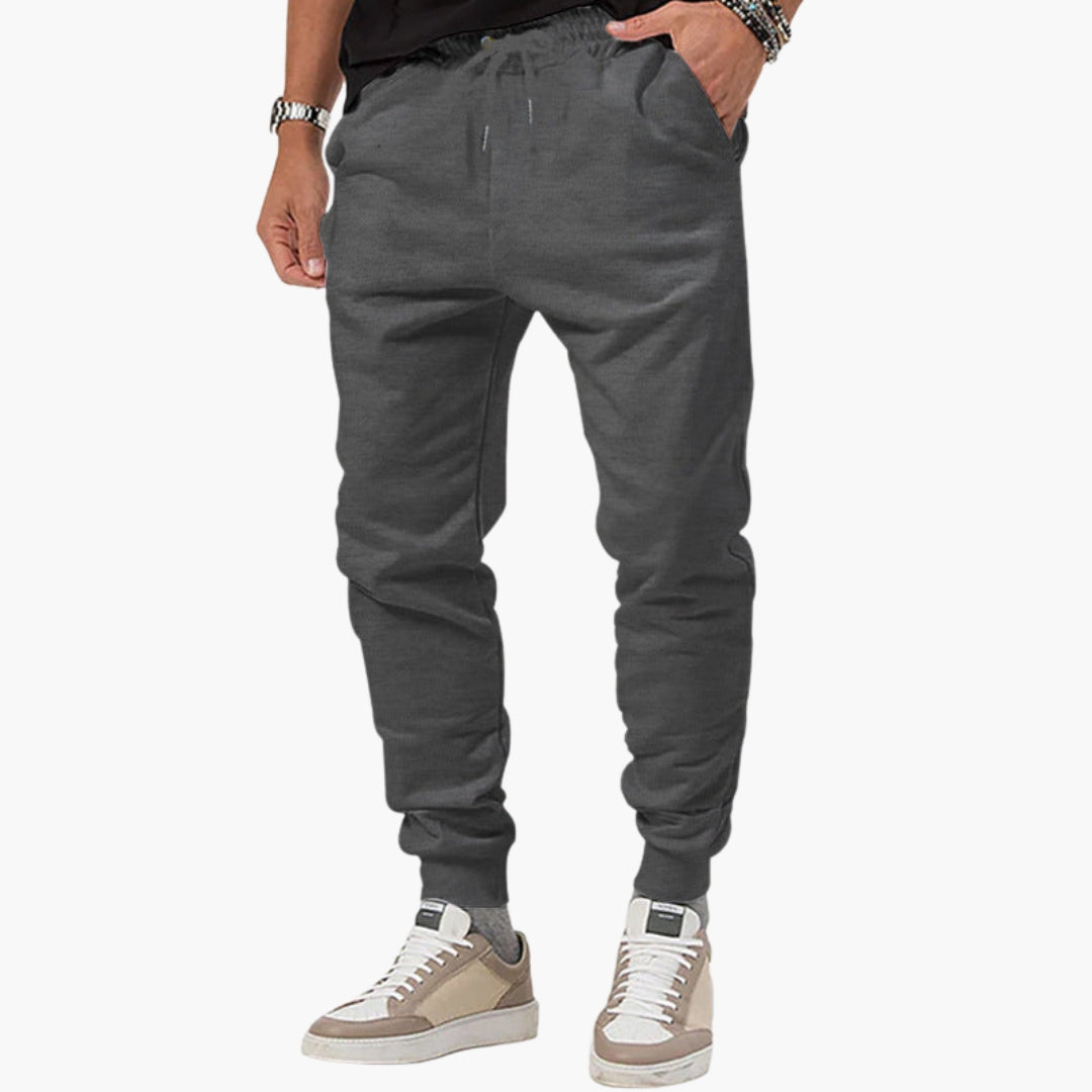 Men's sports pants with elastic waistband
