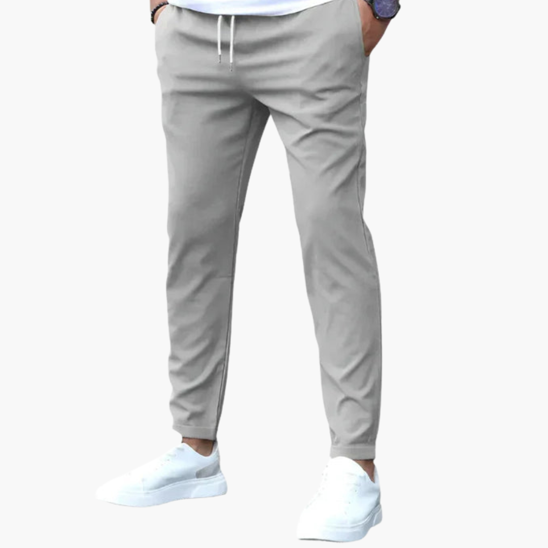 Pantalon homme coupe ajustée avec poches latérales et arrière