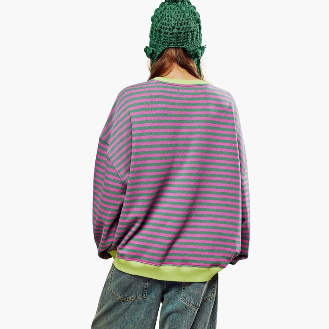 Pull feminino riscado com ombros caídos