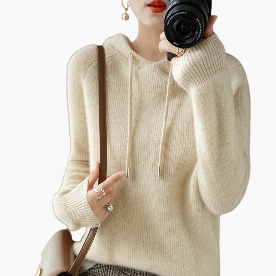 Sweatshirt com capuz para mulher com superfície canelada e mangas compridas