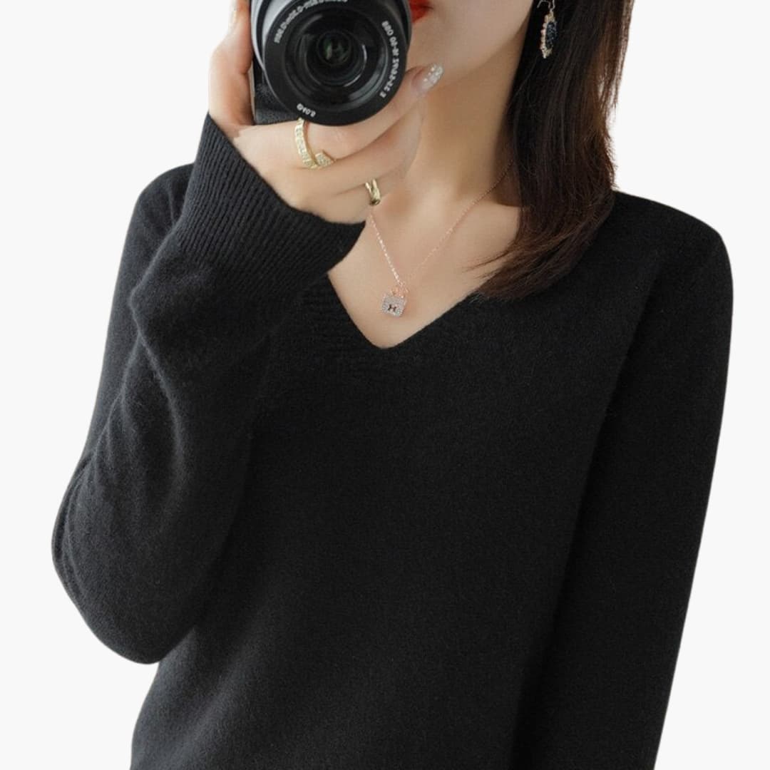 Damegenser med V-hals i tidløs minimalistisk stil