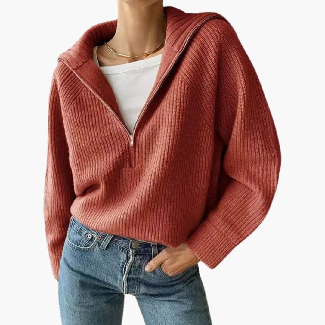 Pull femme avec enfiler demi zip et maille côtelée