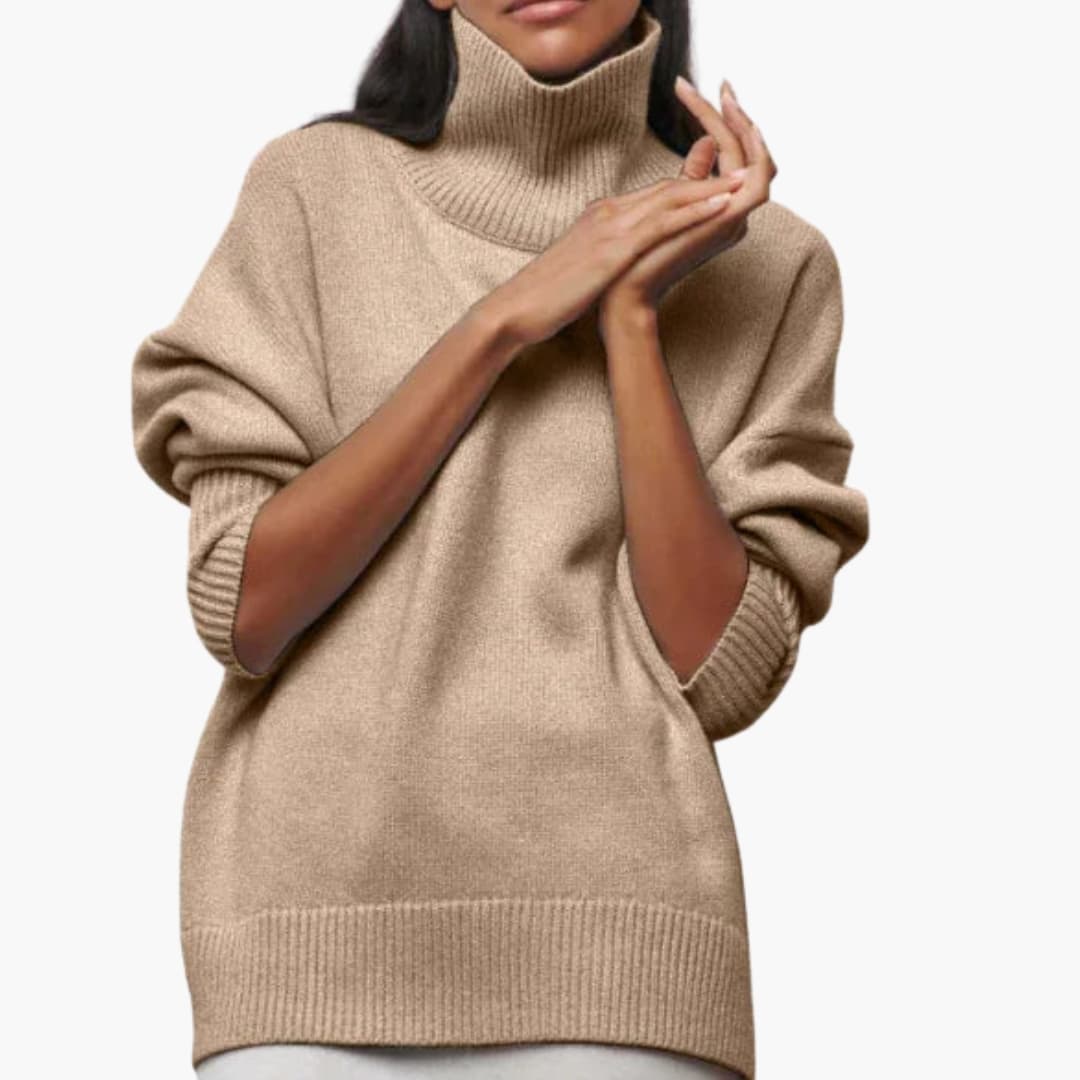 Pull femme oversize à col roulé et bords côtelés