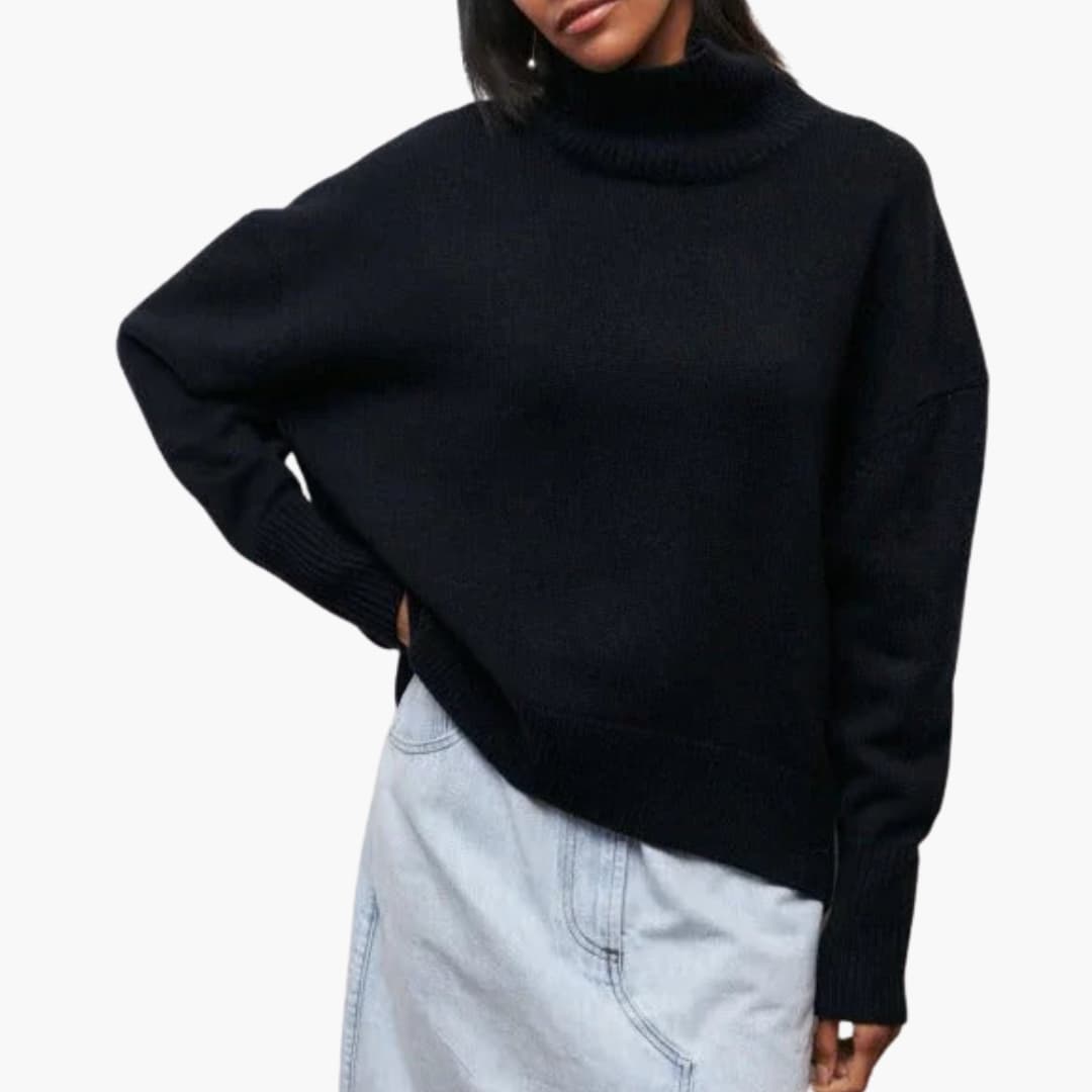 Pull femme oversize à col roulé et bords côtelés