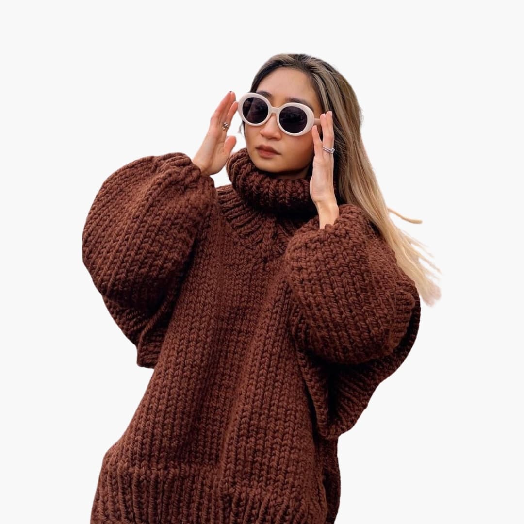 Pull femme oversize en grosse maille avec col roulé