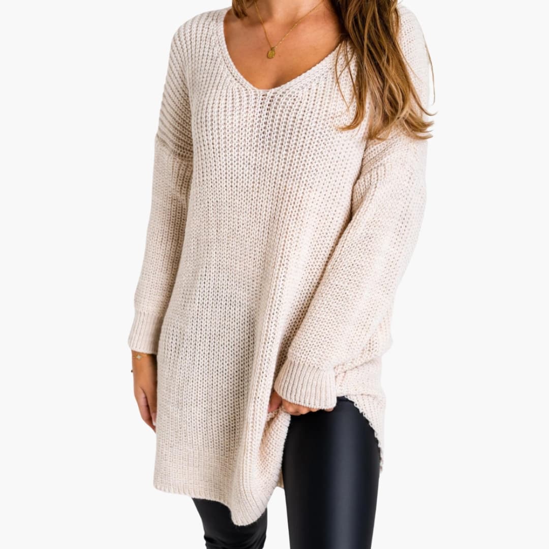 Pull long femme en maille avec col en V