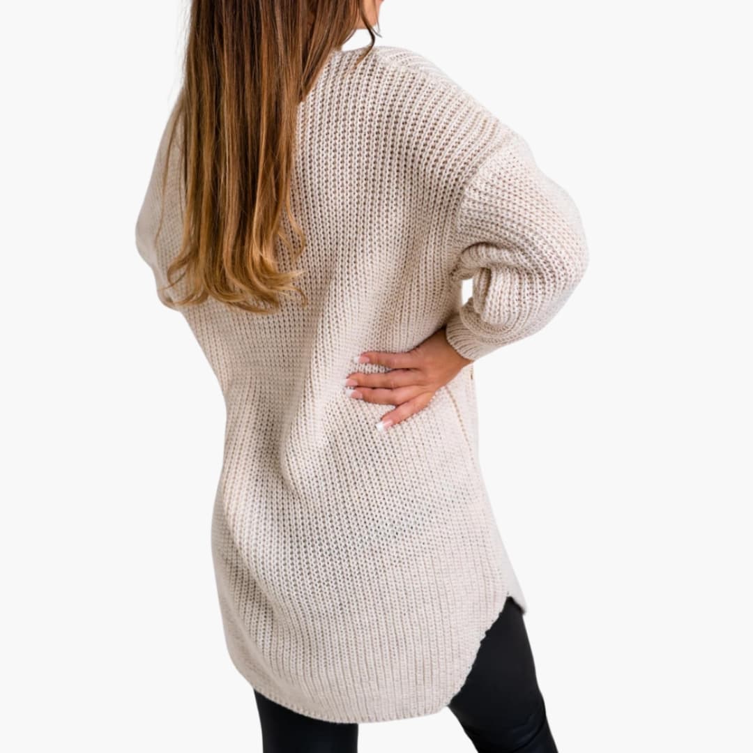 Pull long femme en maille avec col en V