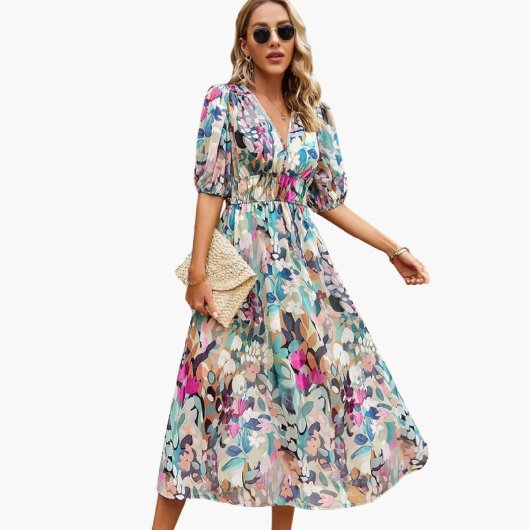 Blomstret kjole til dame med V-hals og elastisk midje