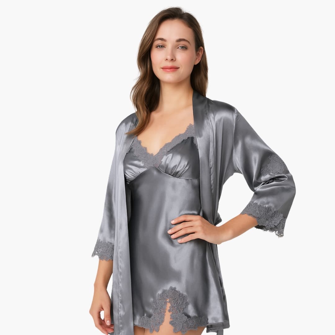 Robe de chambre femme en satin avec dentelle et ceinture à la taille