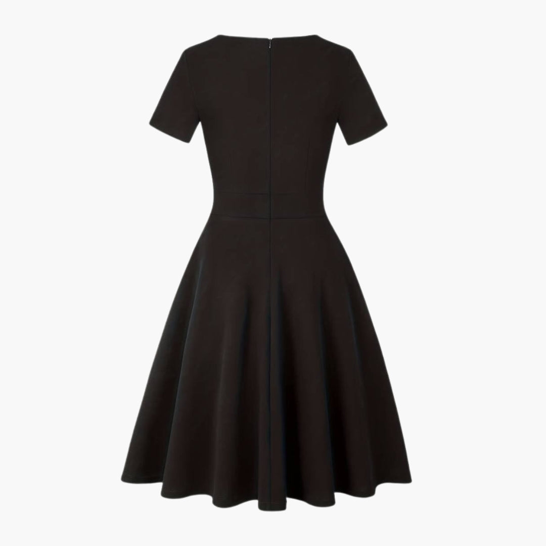 Abito donna con vita in pizzo e scollo a goccia