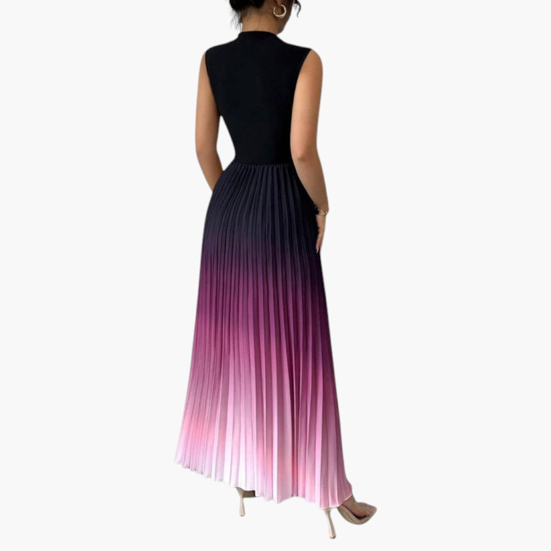 Women's sleeveless maxi dress with pleated skirt and defined waist
