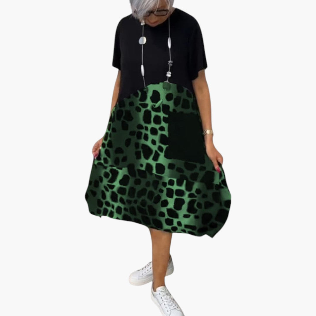 Vestido midi feminino de mangas curtas com superfície estampada