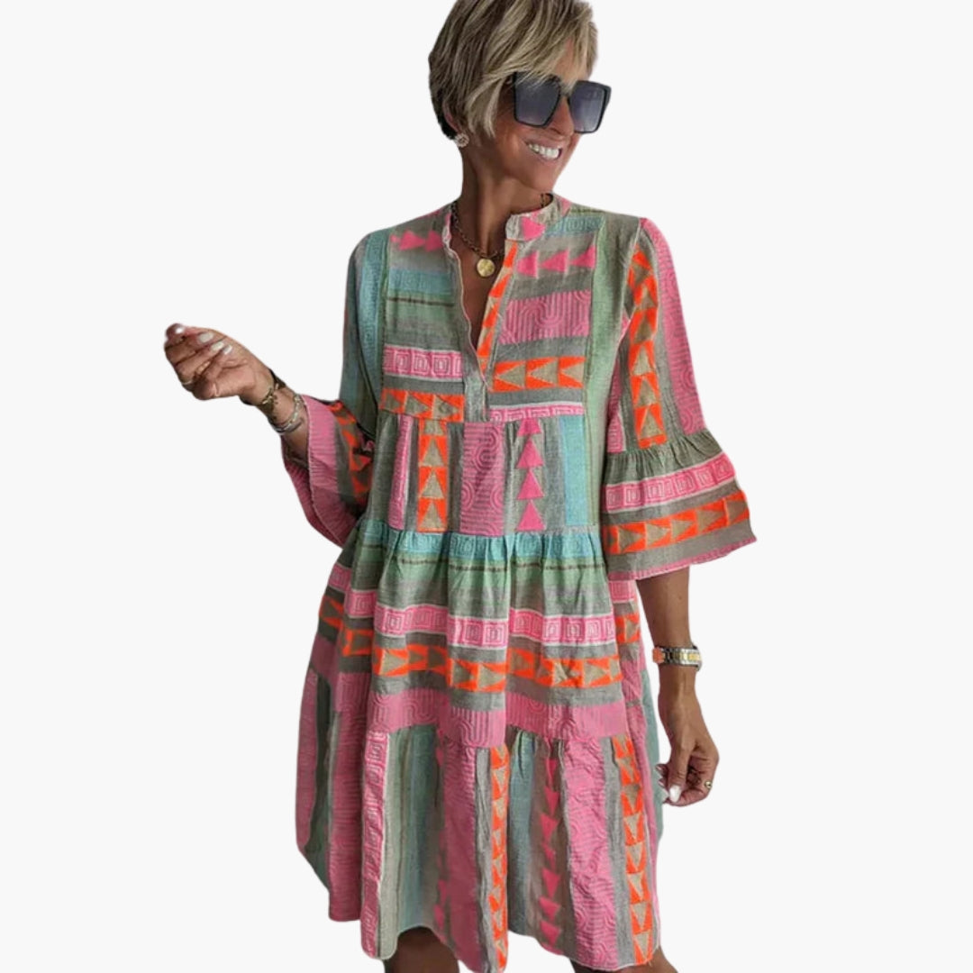 Women's mini dress with V-neck and three-quarter sleeves
