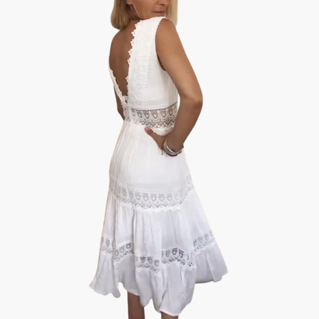 Robe pour femme avec panneaux ajourés et jupe à étages