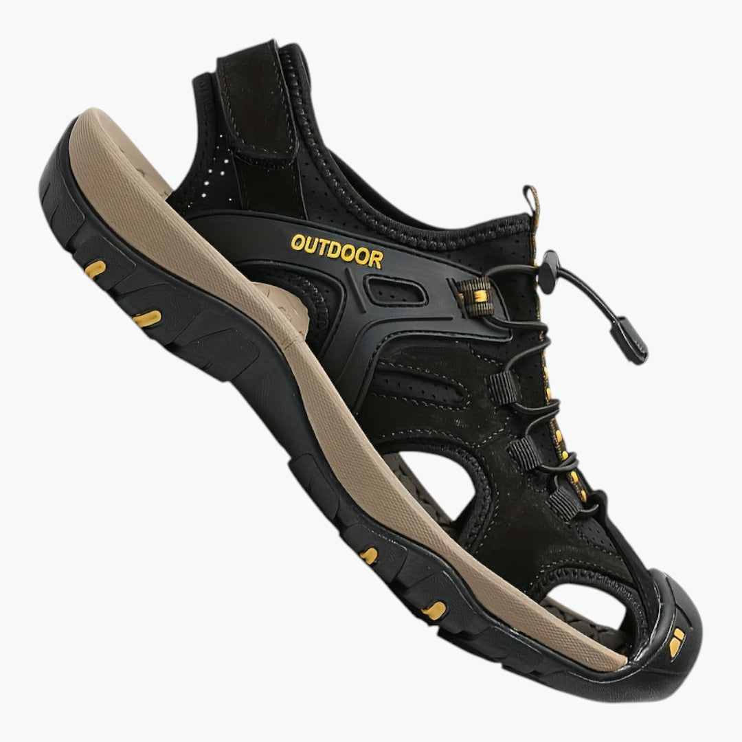 Bequeme Herrensandalen mit geschlossenem Zehenbereich und Gummisohlen