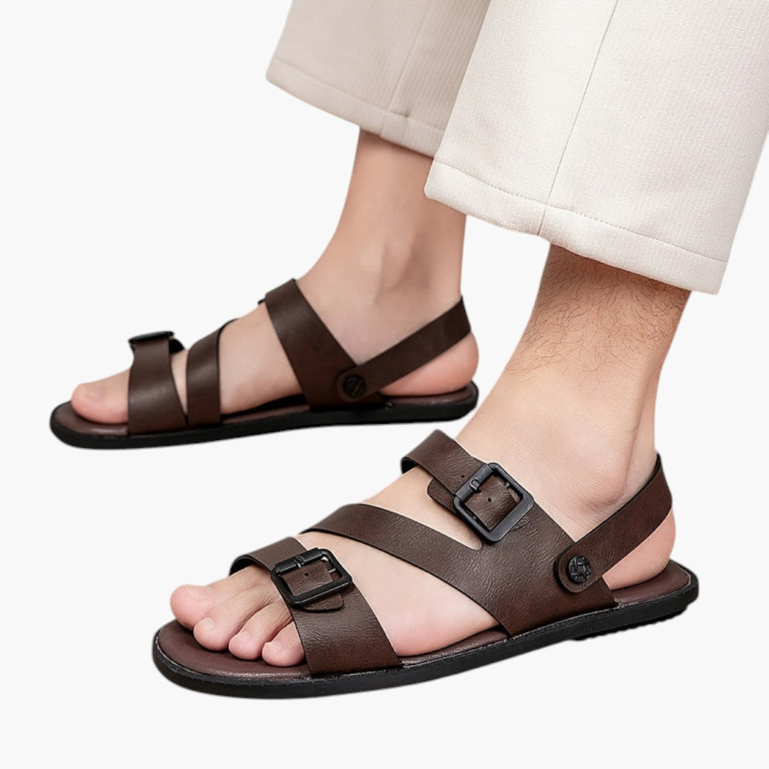 Comfortabele herensandalen met verstelbare metalen gesp