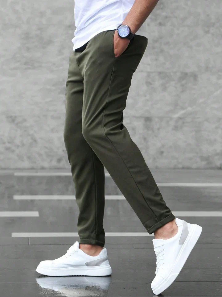 Pantalon homme slim | Coupe moderne, poches latérales et arrière | Style polyvalent casual ou semi formel