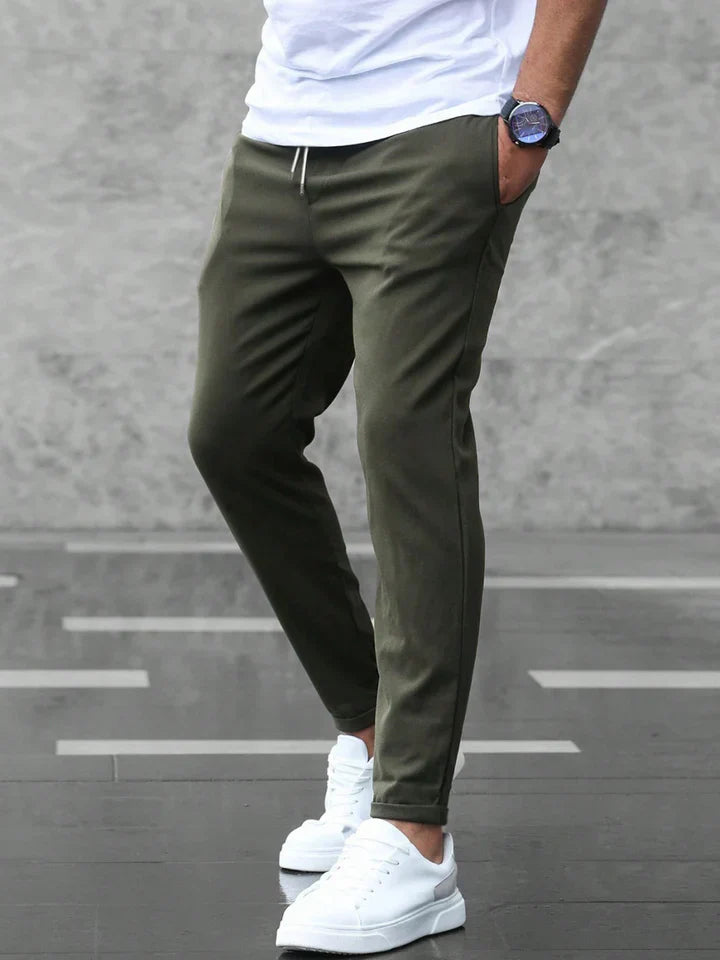 Pantalon homme slim | Coupe moderne, poches latérales et arrière | Style polyvalent casual ou semi formel