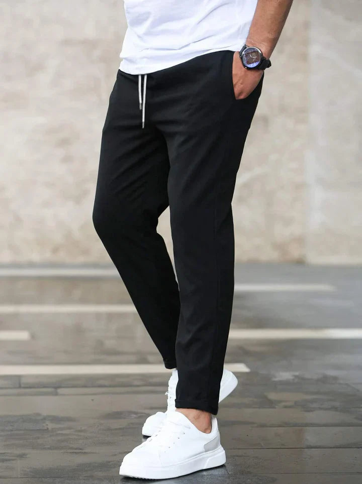 Pantalon homme slim | Coupe moderne, poches latérales et arrière | Style polyvalent casual ou semi formel
