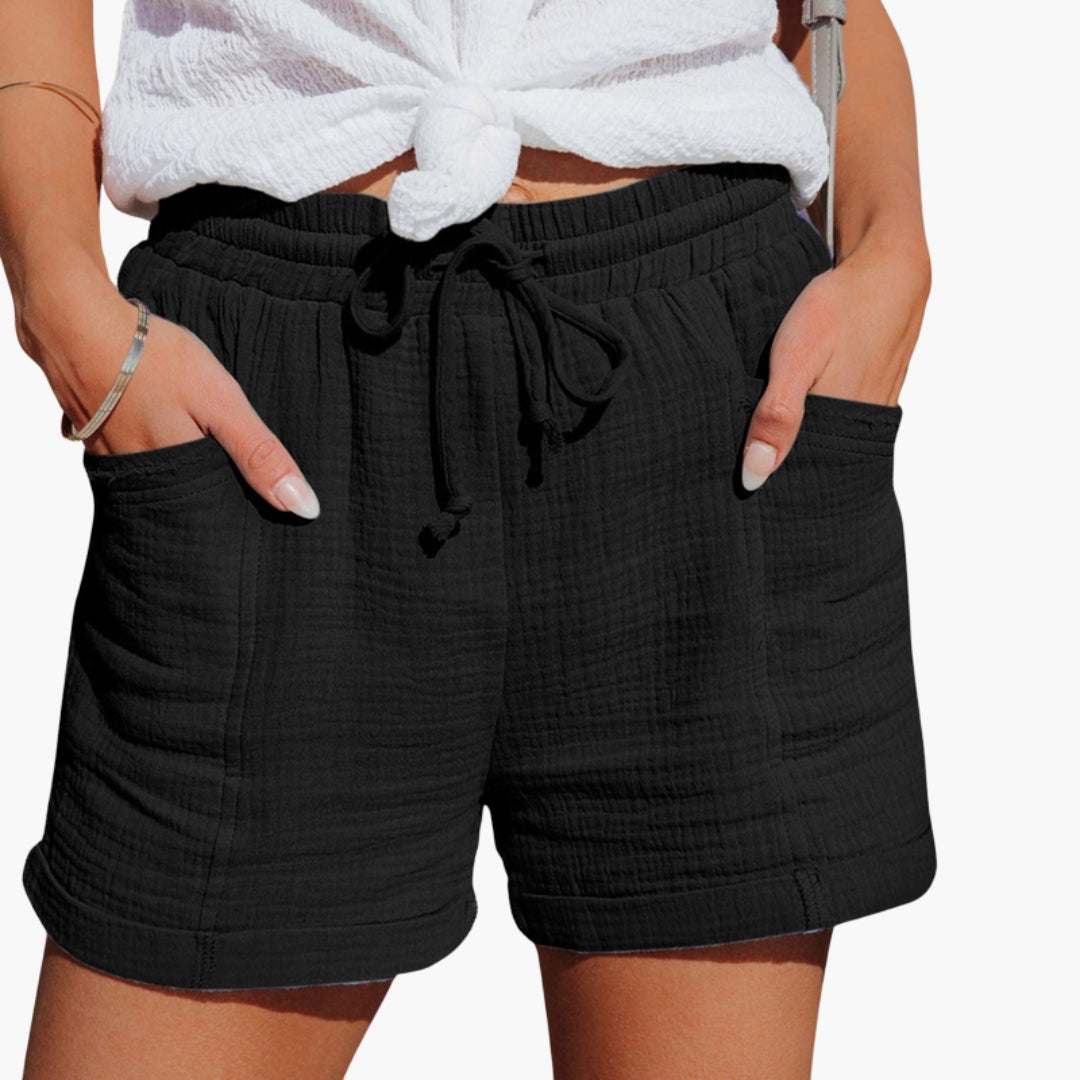 Short skirt with elastic waist and pockets