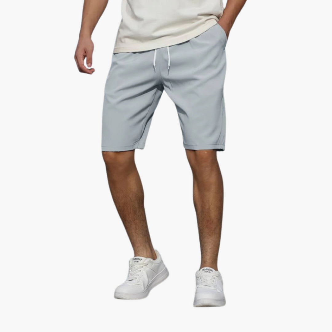 Men's shorts with drawstring and side pockets